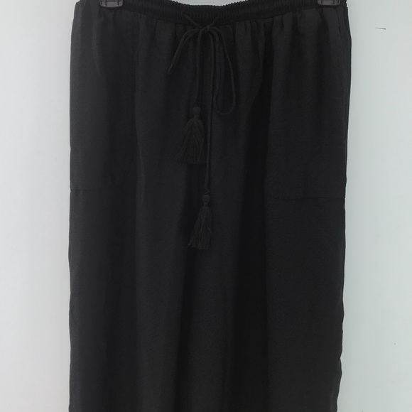 Free People She’s a Dime Pants in Black - Picture 4 of 8